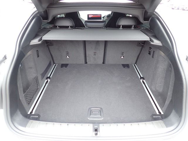 G02 X4 M40i RHD LCI