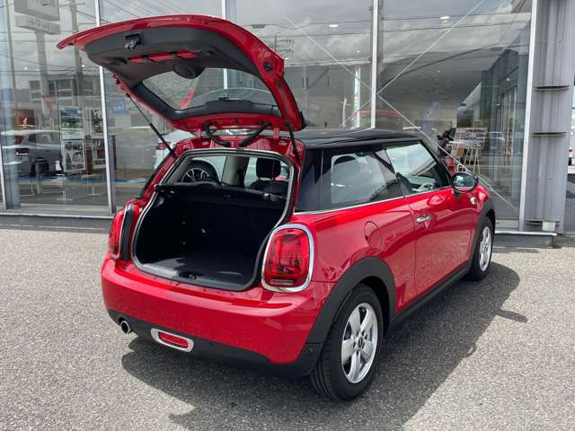 F56 COOPER D (AT)