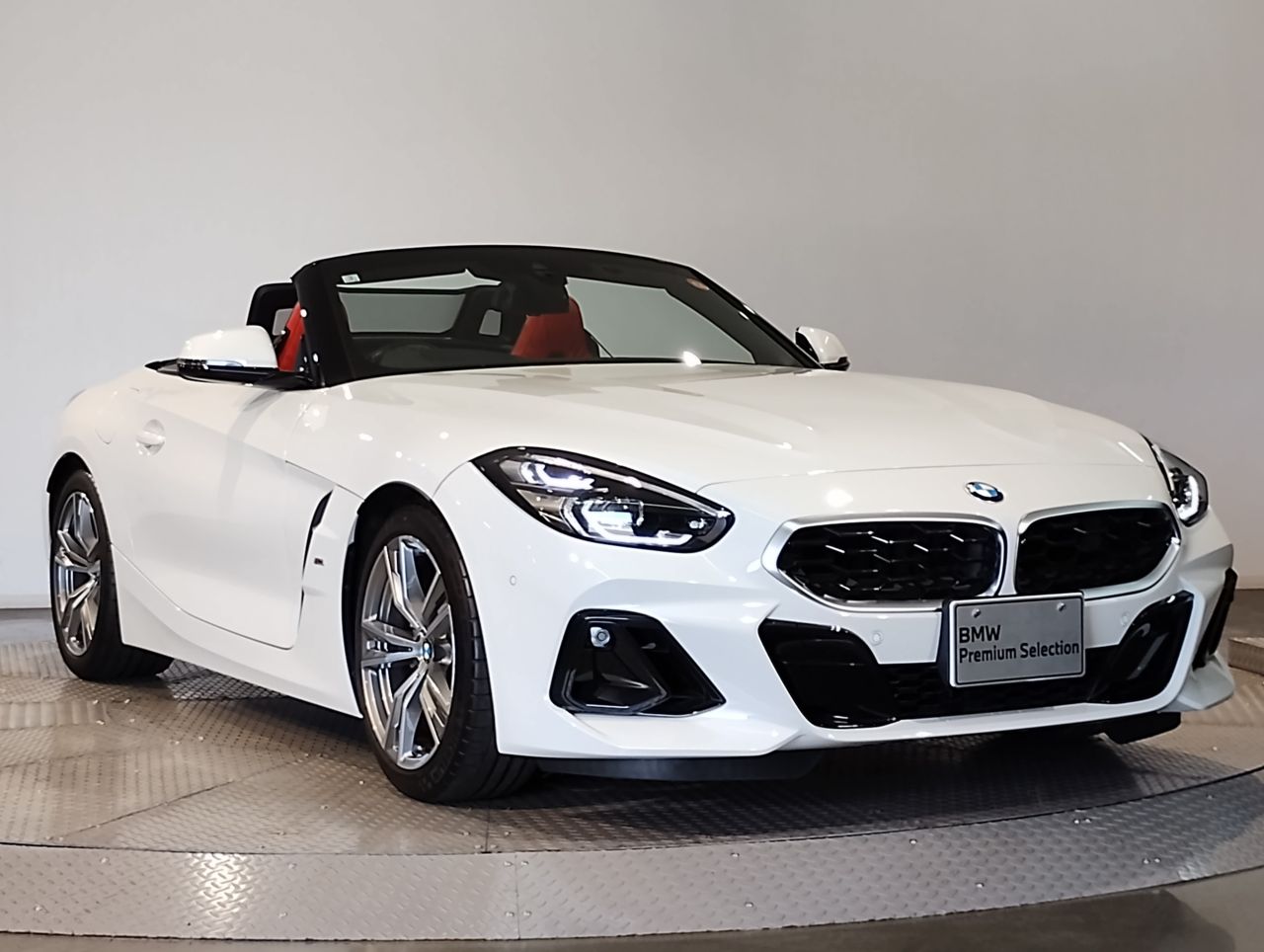G29 z4 sDrive20i RHD