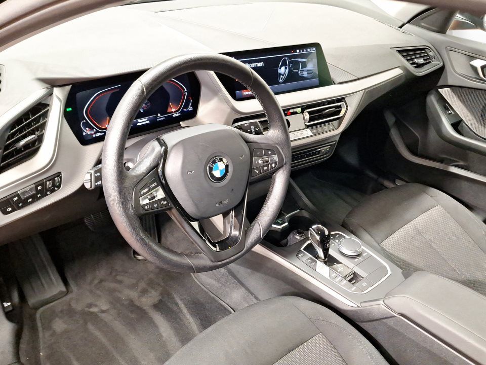 BMW 118