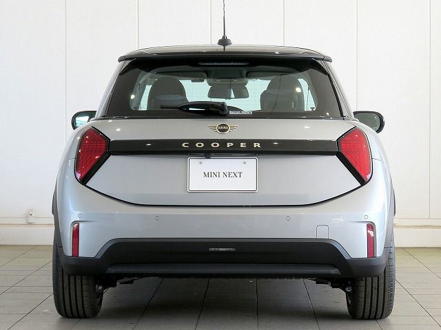 F66 MINI Cooper C 3Dr