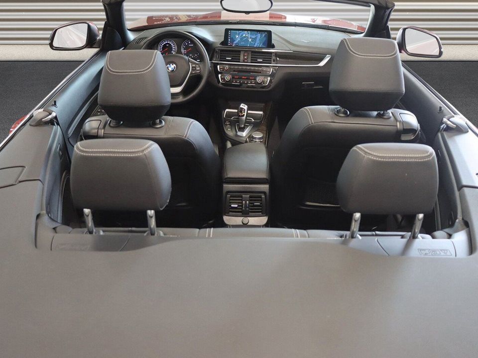 BMW 218
