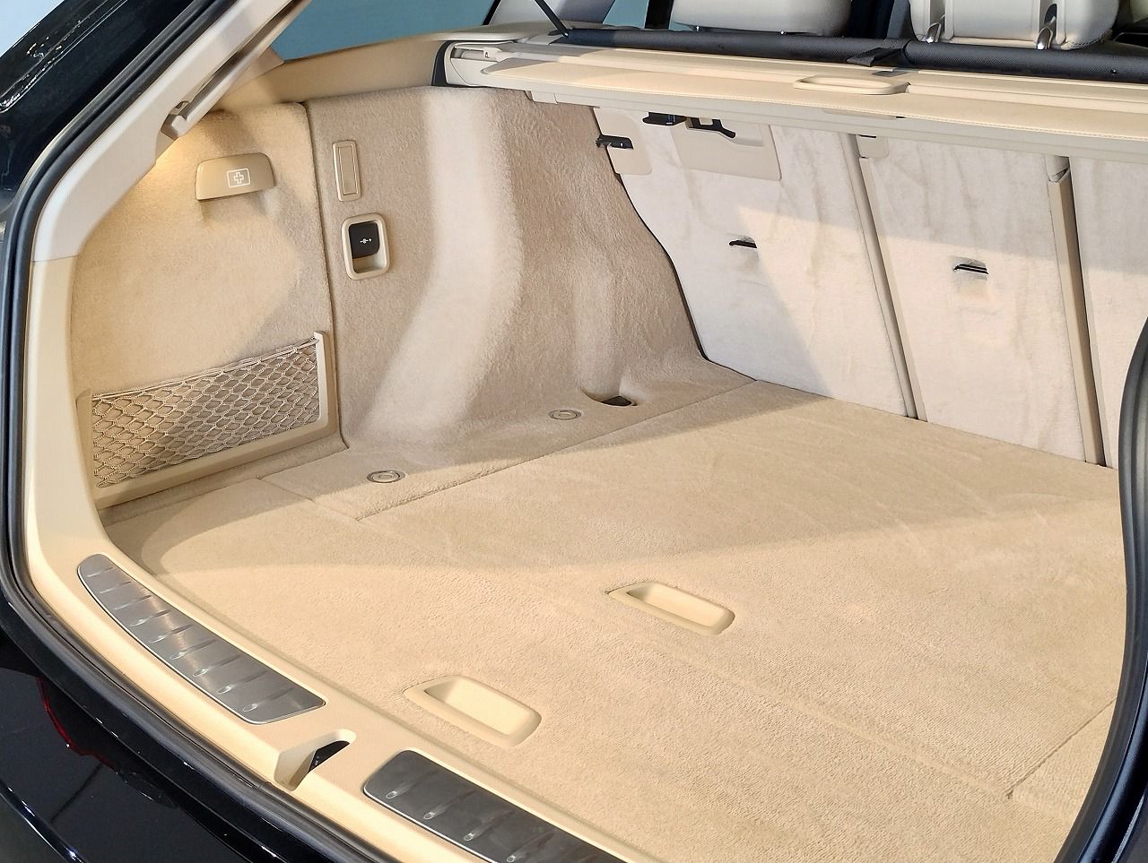 320D TOURING RHD