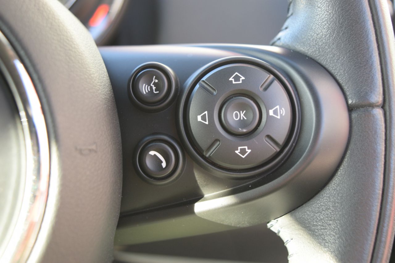 MINI CROSSOVER COOPER D