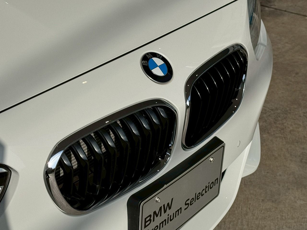 118D 5DOOR RHD