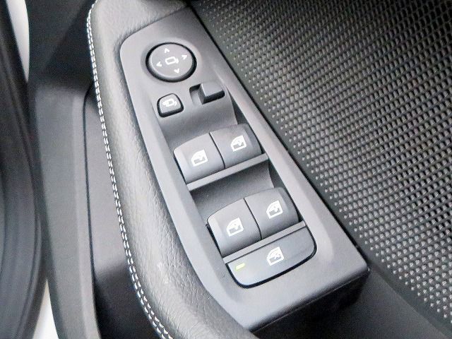 F4* **35i xDrive **** ***** B48 2.0i