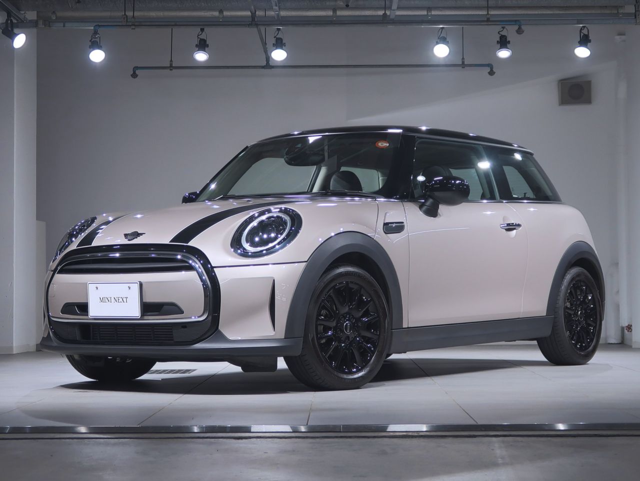 THE NEW MINI COOPER D 3 DOOR.
