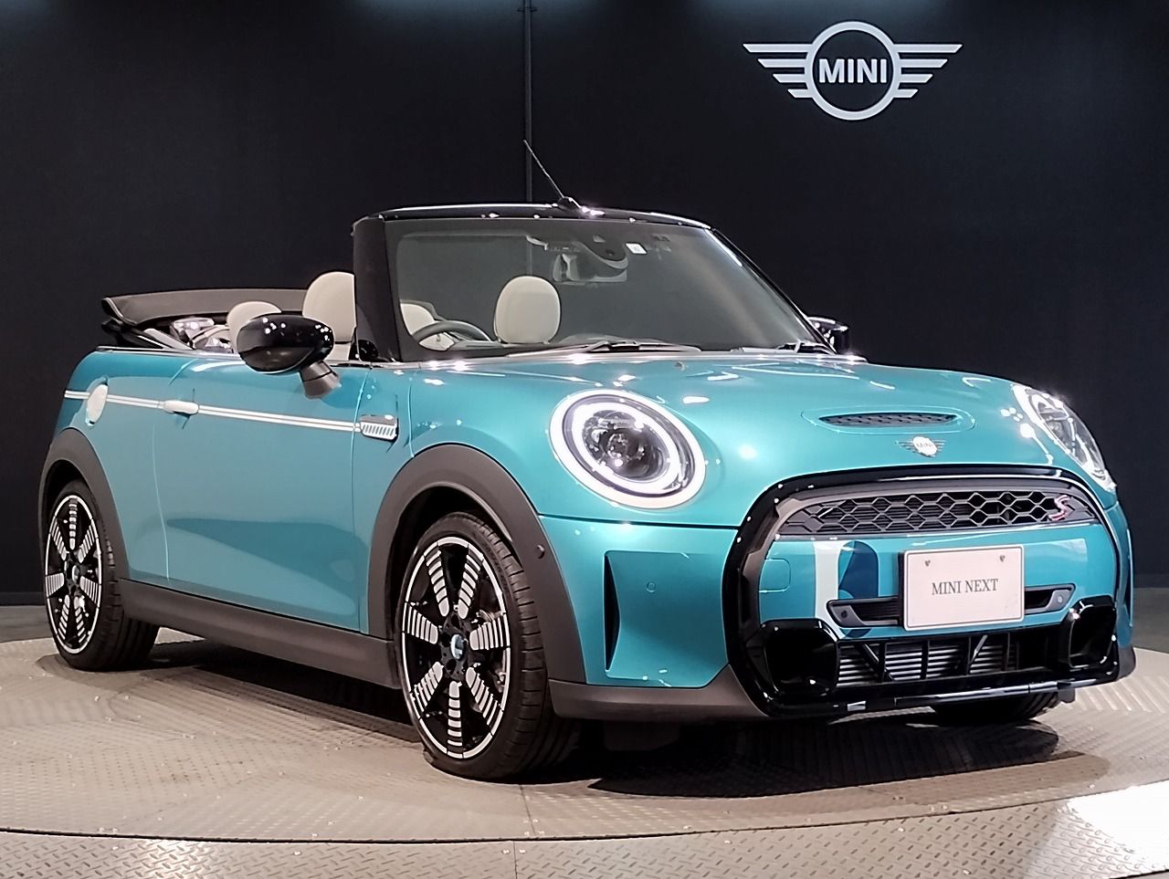 MINI Cooper S Convertible RHD