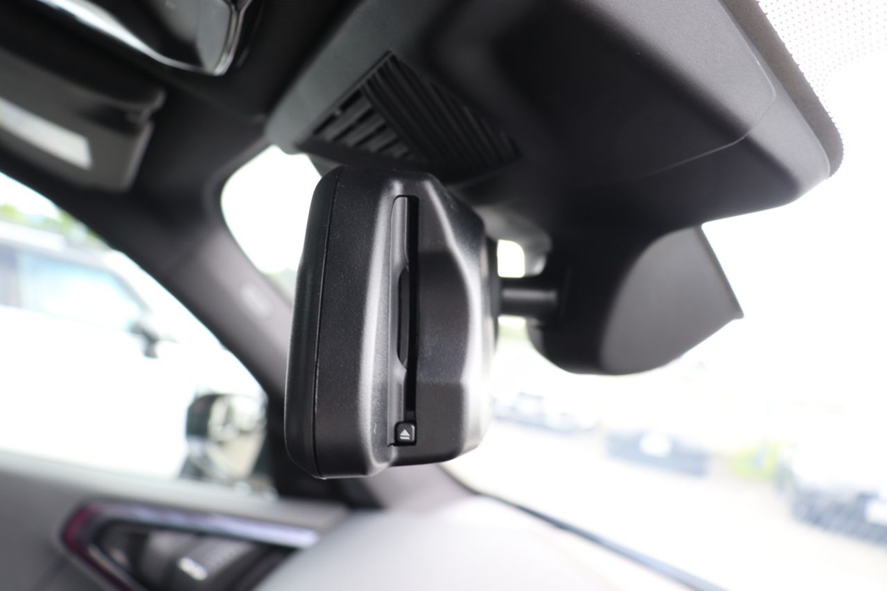 X3 M50 US