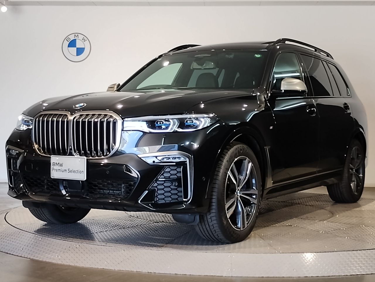 X7 M50i