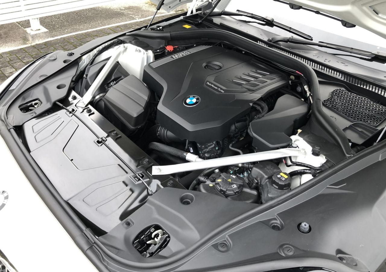 G29 z4 sDrive20i RHD