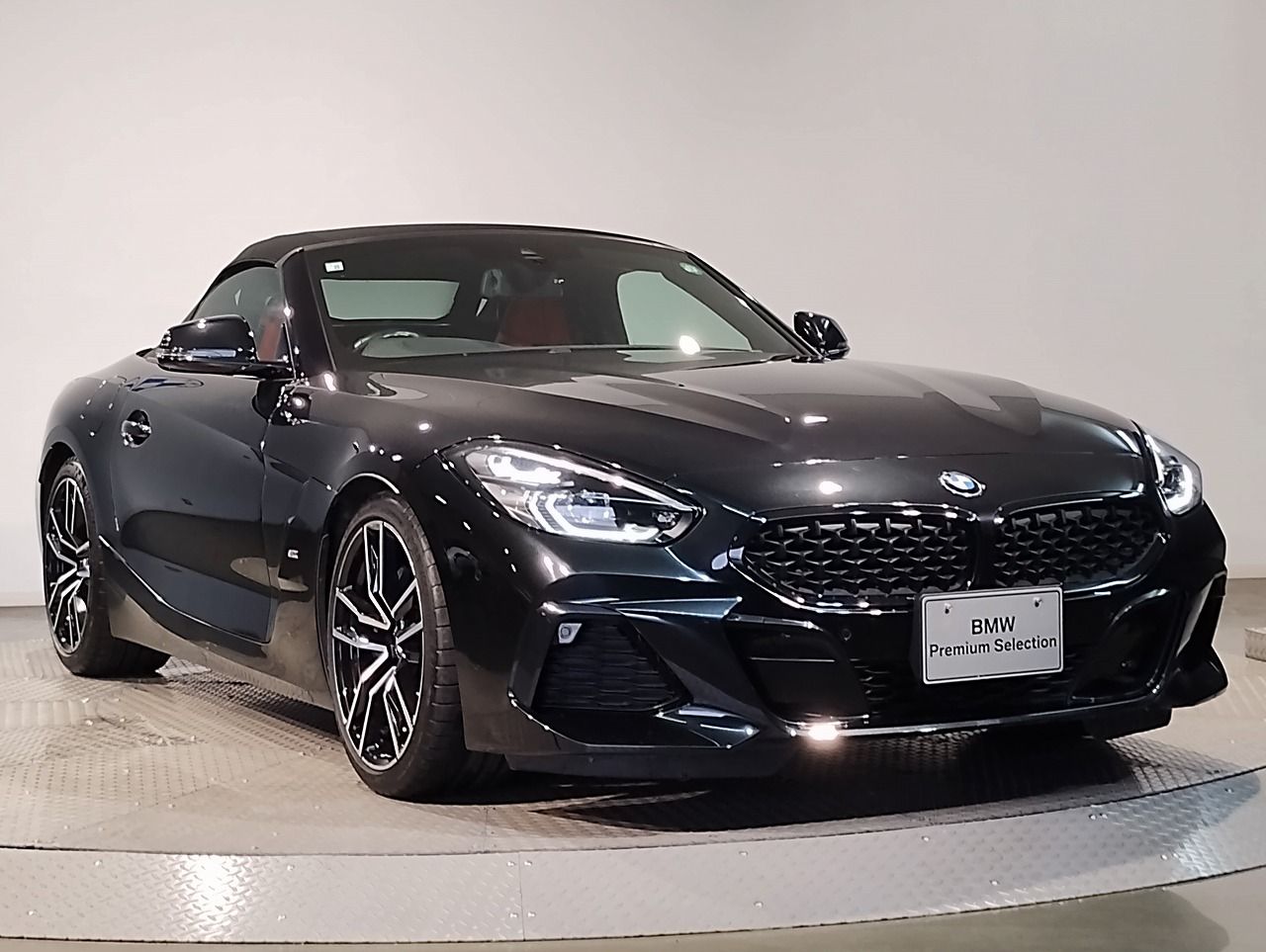 G29 z4 sDrive20i RHD