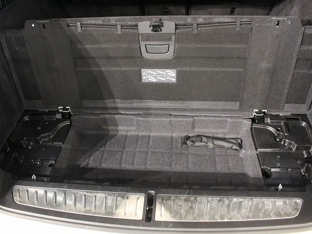 520d xDrive Touring RHD