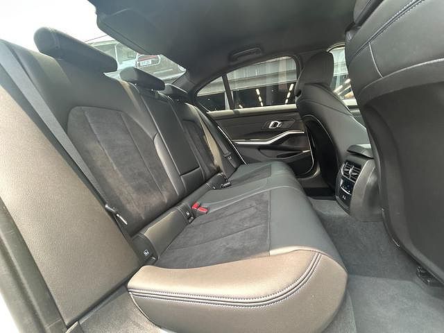 320d xDrive Berline RHD