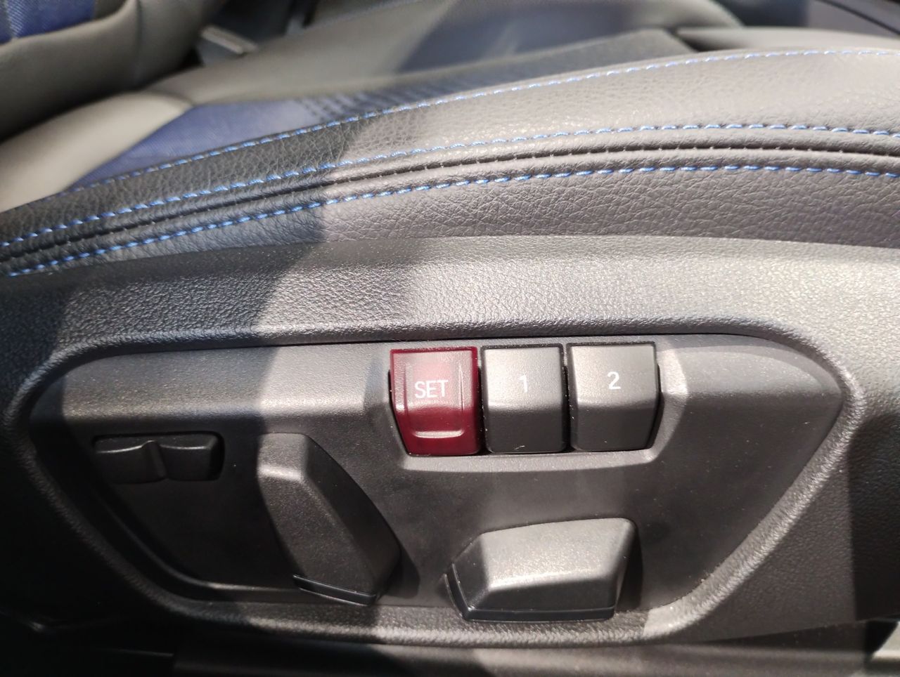 F40 118d Sports Hatch 5-door B47 2.0d