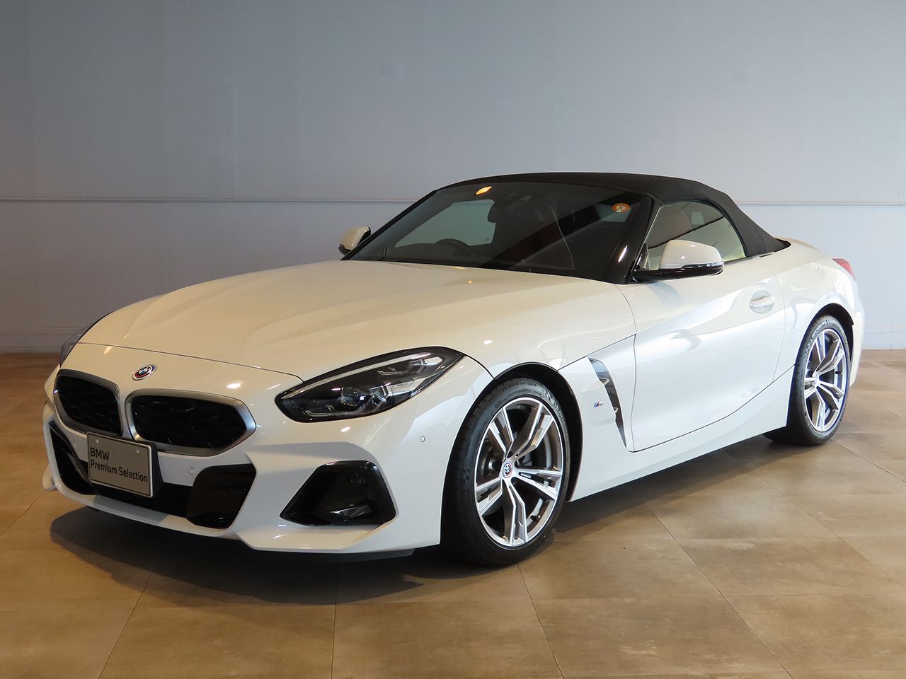 G29 z4 sDrive20i RHD