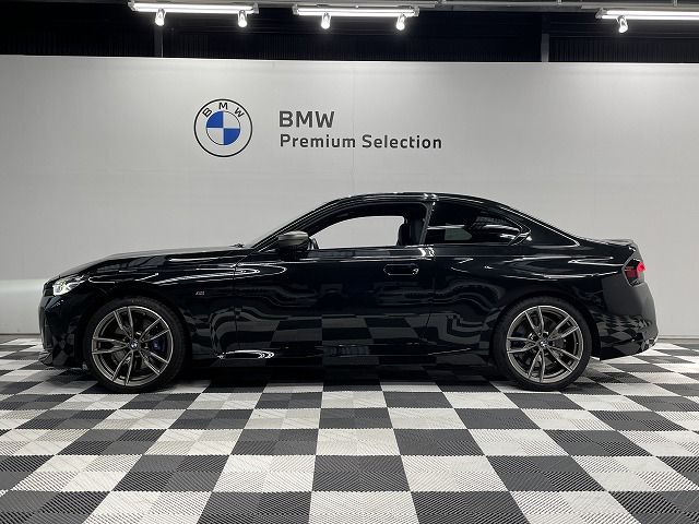 M240i xDrive Coupé RHD