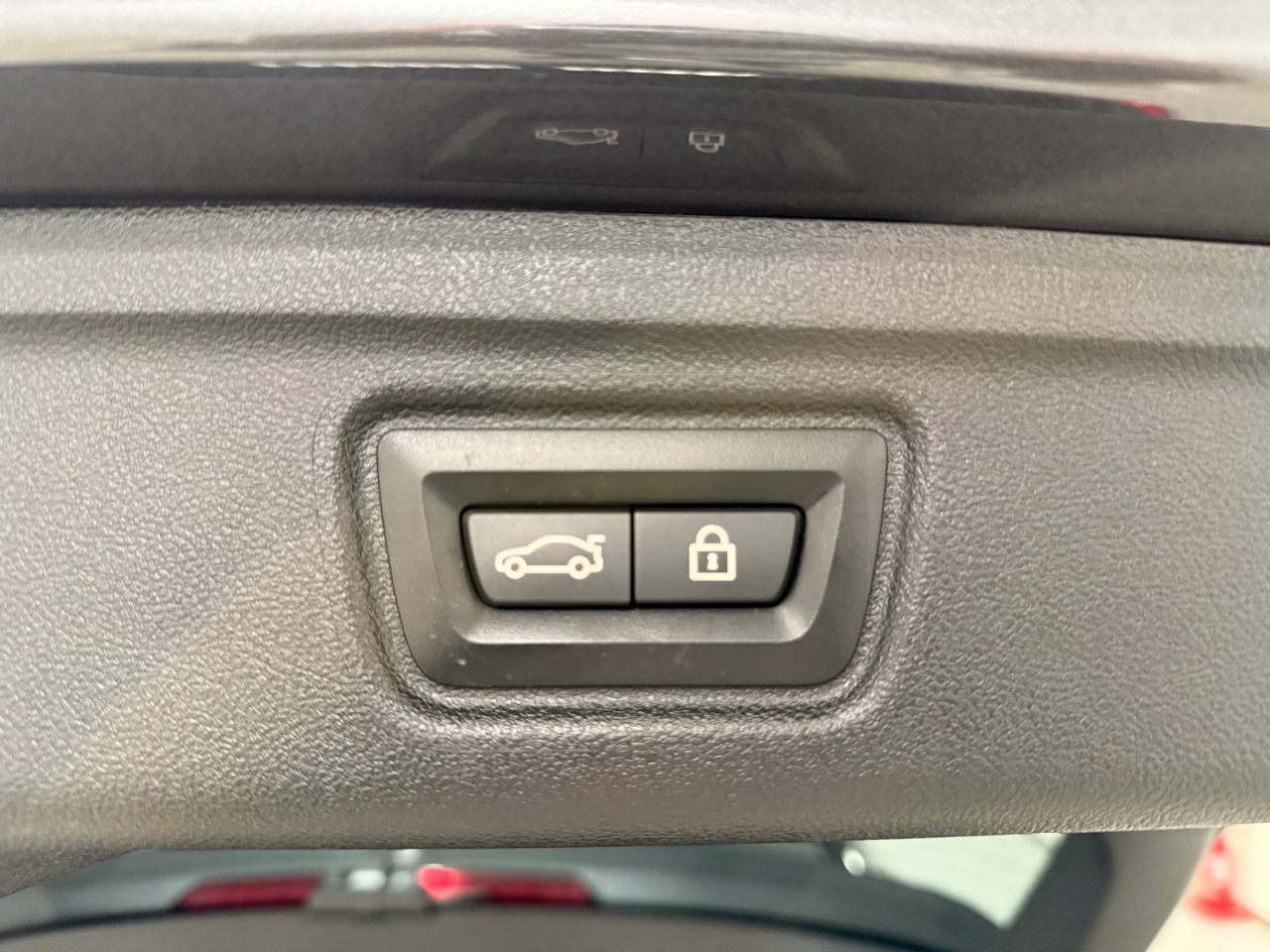 G21 320i RHD