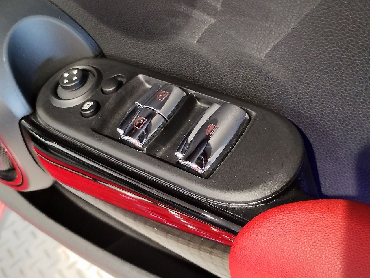 F57 MINI John Cooper Works Convertible LCI