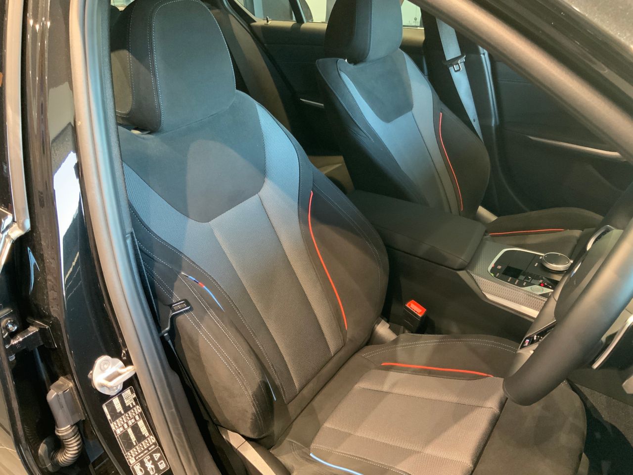 320d xDrive Berline RHD