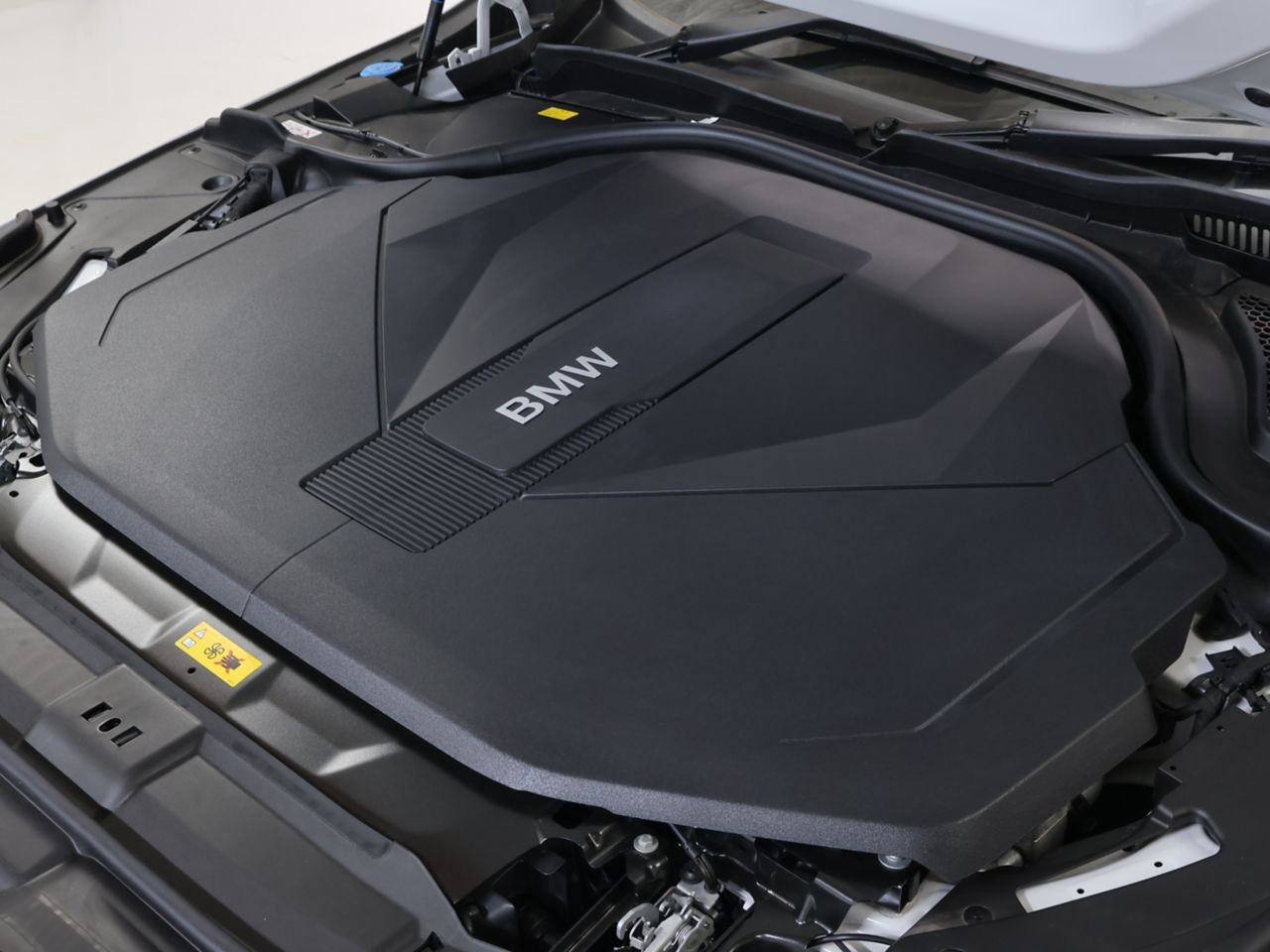 BMW i5 eDrive40 Sedan RHD