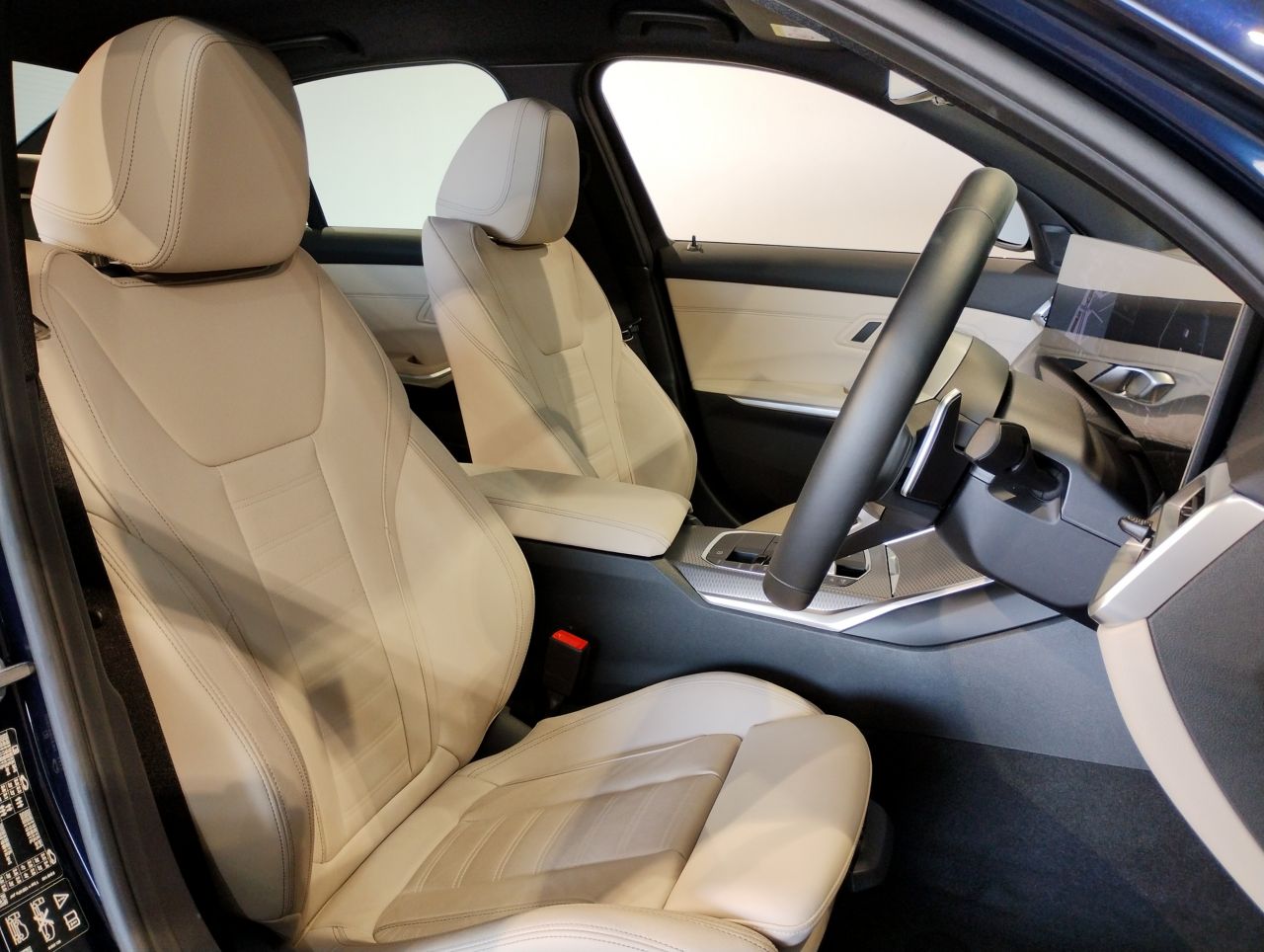 320d xDrive Berline RHD