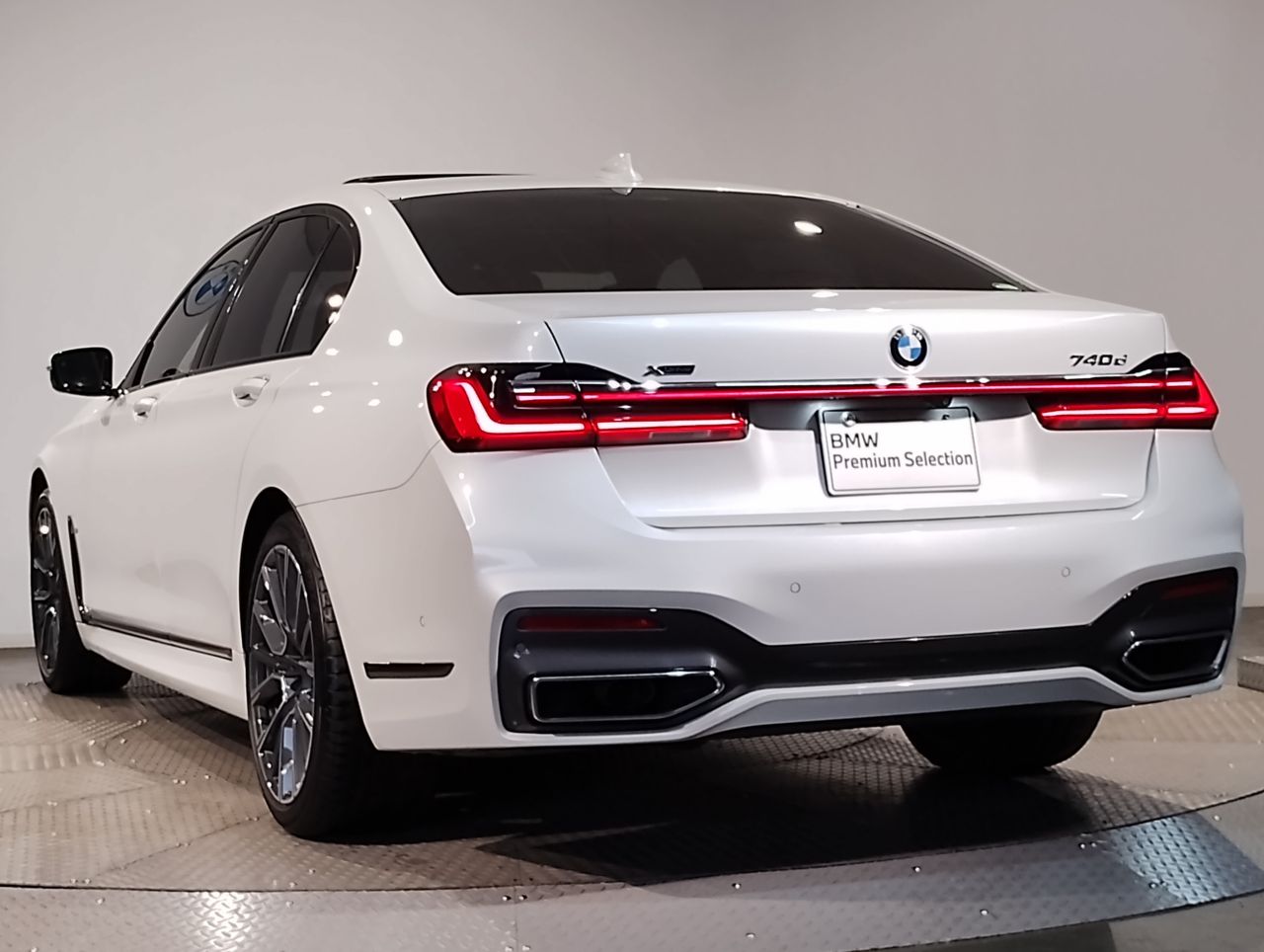 G11 740d xDrive Saloon RHD