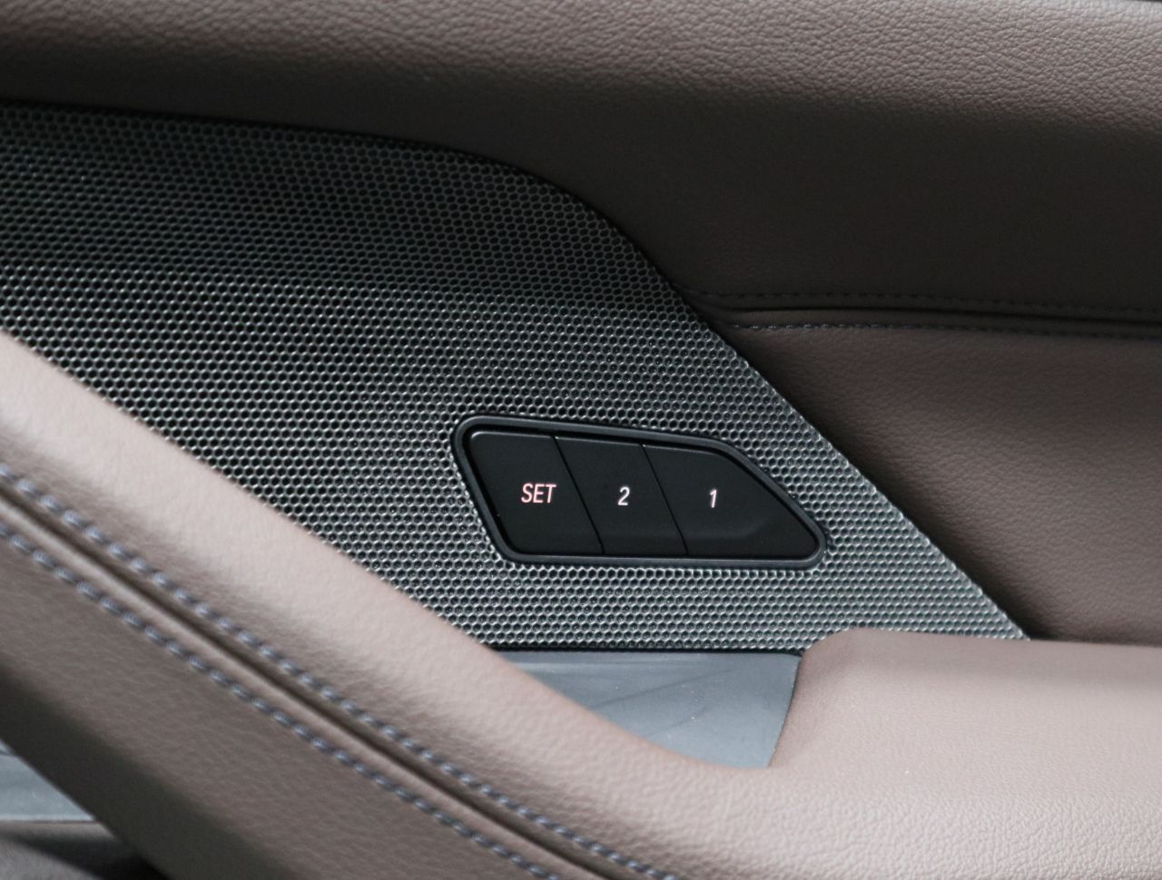 G** M***i x***** C**** *** B** 3.*i RHD