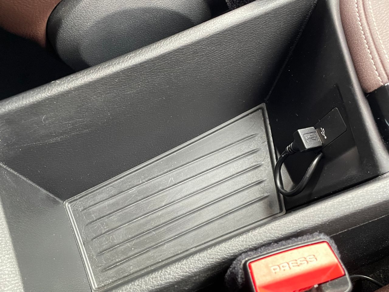 F48 X1 xDrive18d B47 2.0d LCI