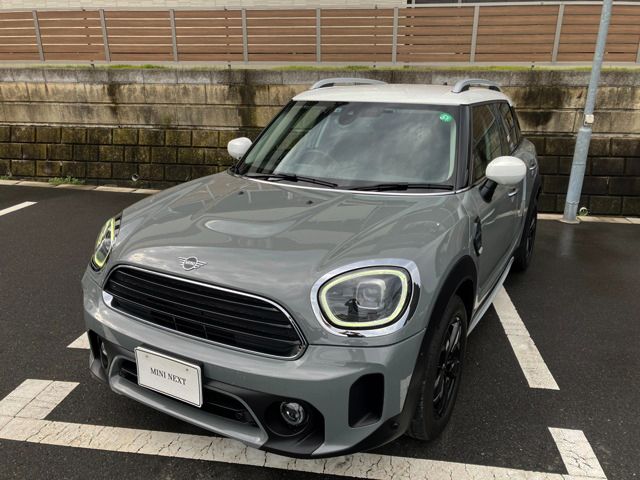 MINI COOPER D CROSSOVER.