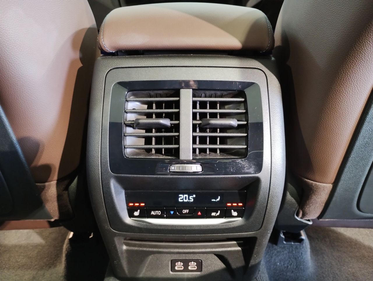 G01 X3 M40i RHD LCI ZA