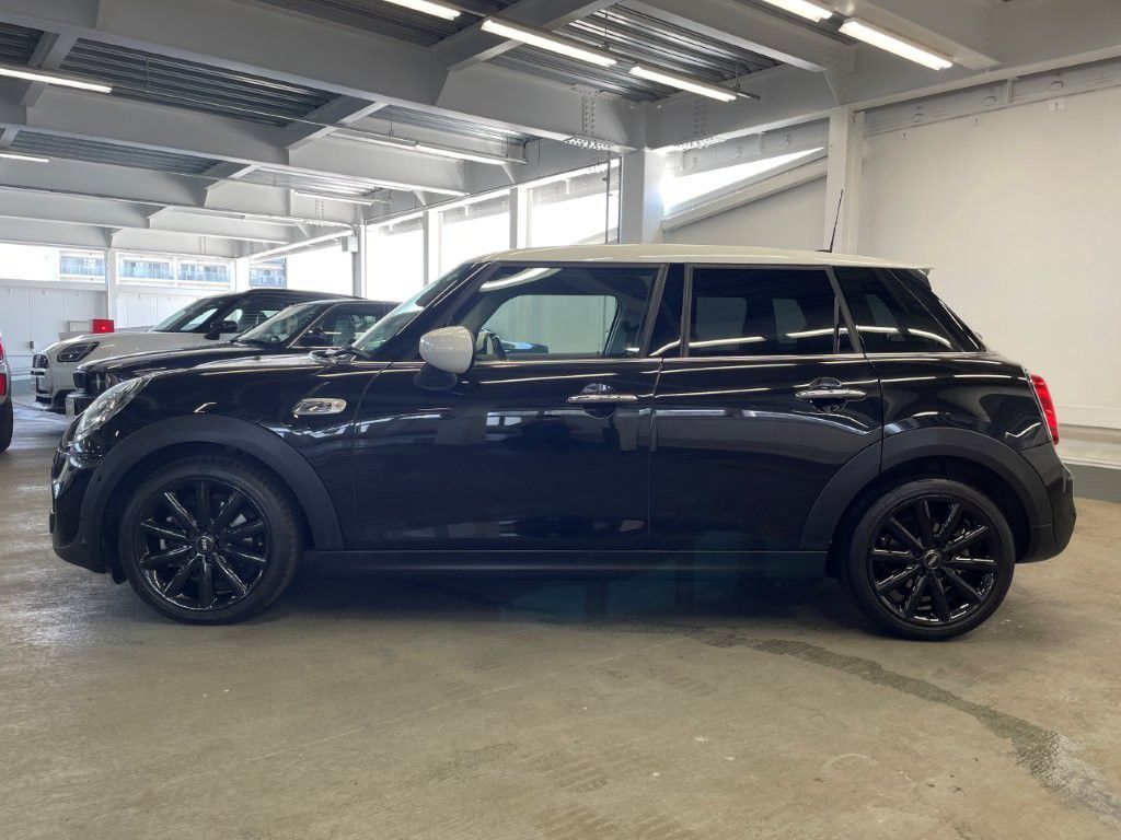 F55 MINI Cooper SD 5dr Hatch LCI