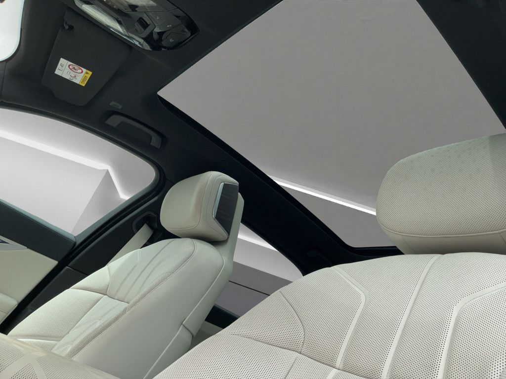 BMW 740