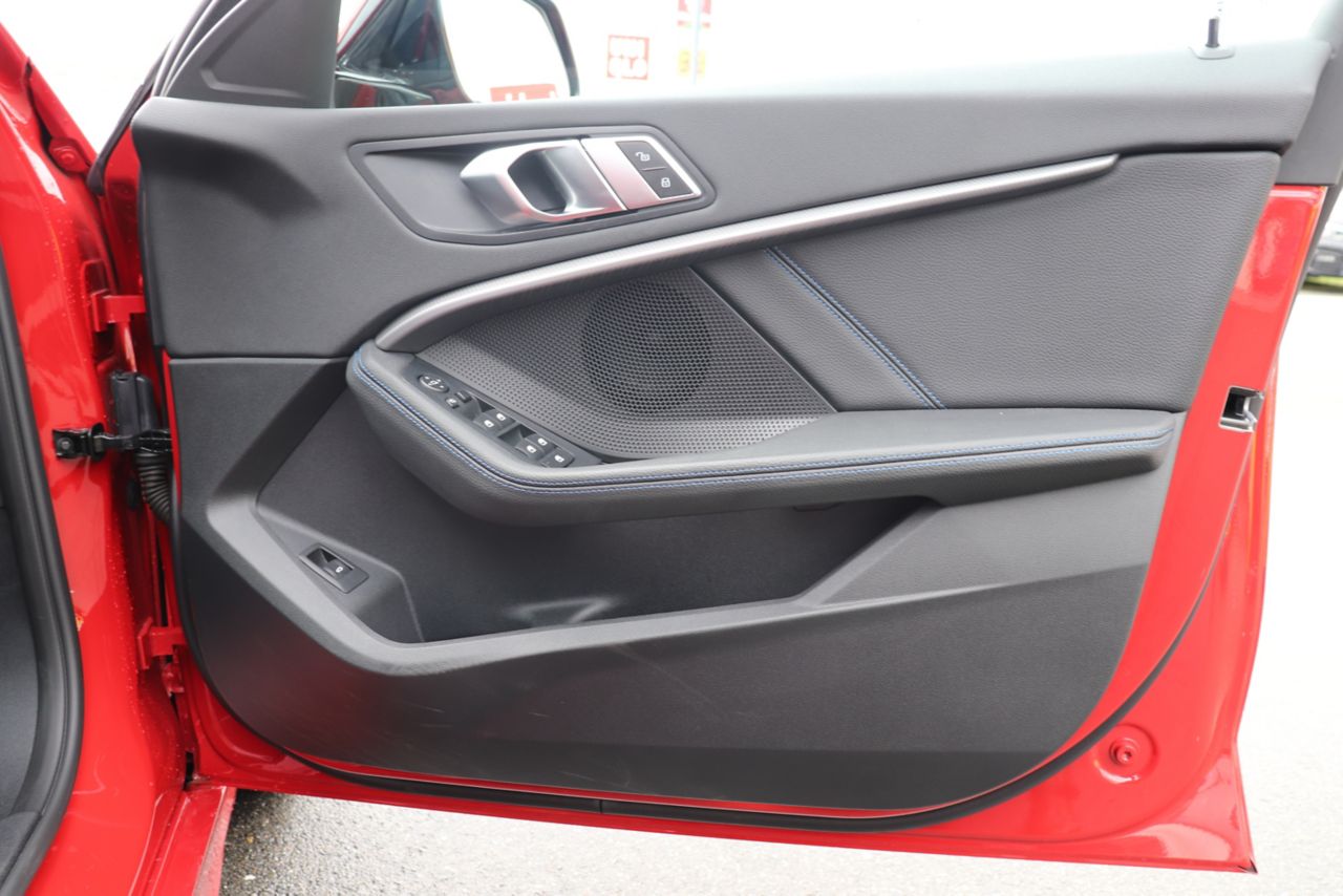 F40 118d Sports Hatch 5-door B47 2.0d