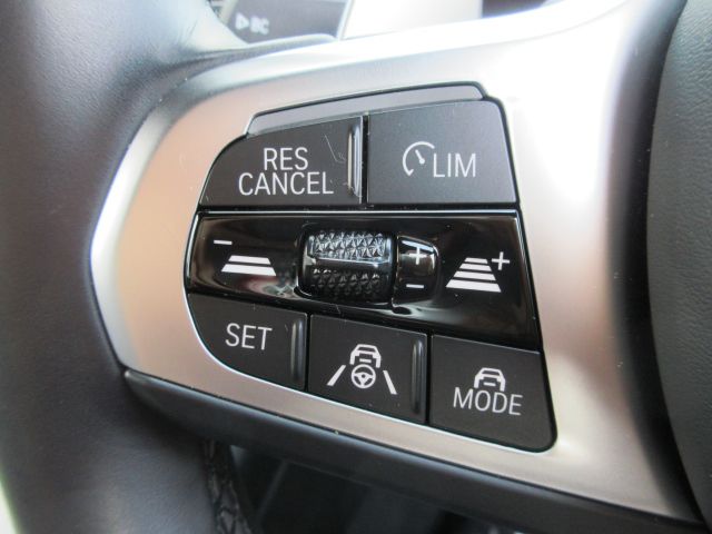 320d xDrive Berline RHD