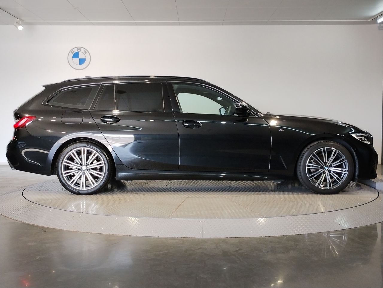 G21 320d xDrive Touring RHD