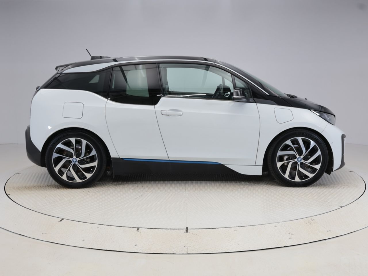 BMW i3 94Ah (with Range Extender) LCI