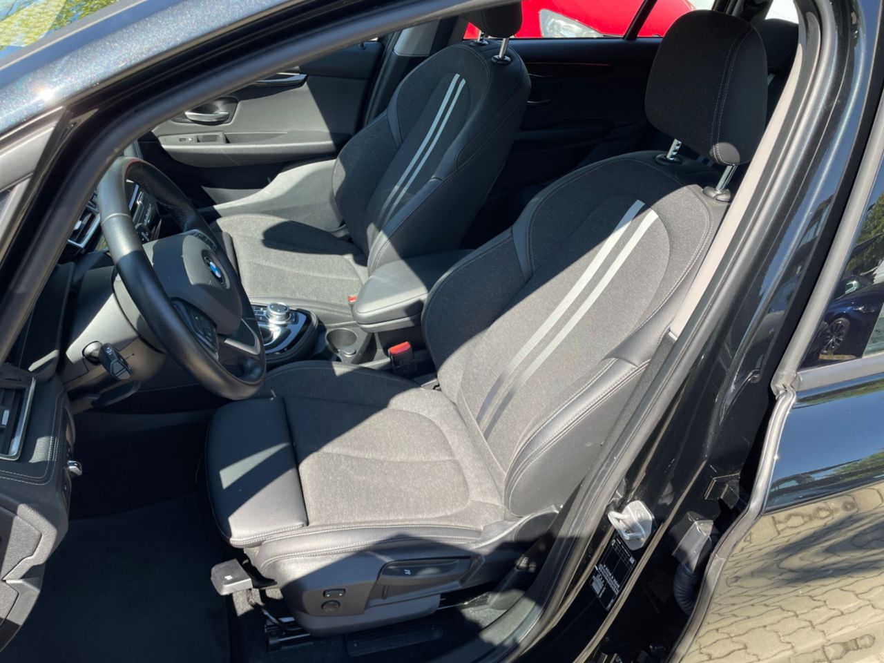 BMW 218