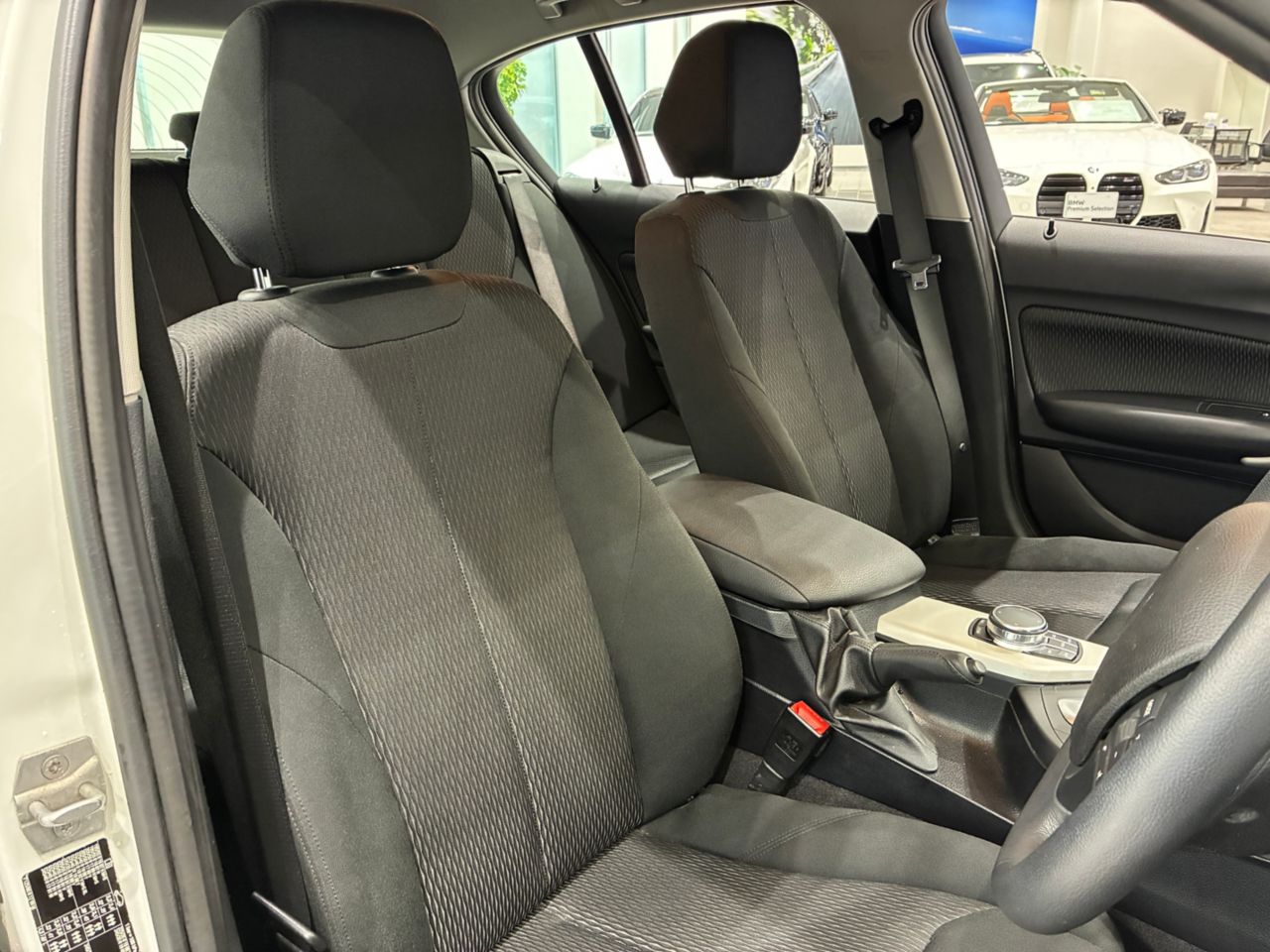 118 5DOOR RHD