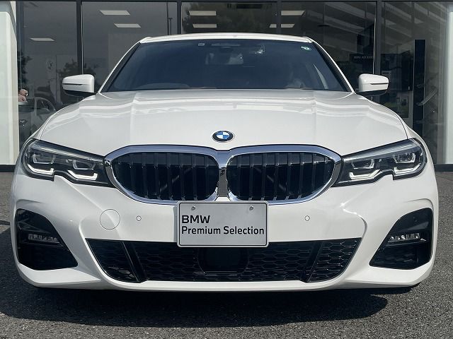 G20 320i Saloon RHD TU