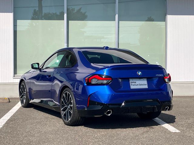 G42 220i Coupe