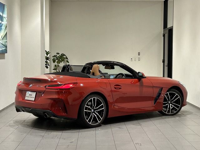 G29 z4 sDrive20i RHD