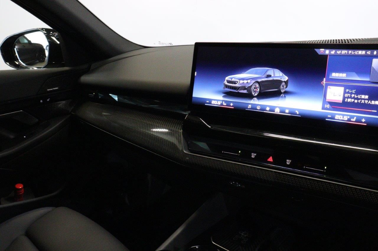 BMW i5 M60 xDrive Sedan RHD