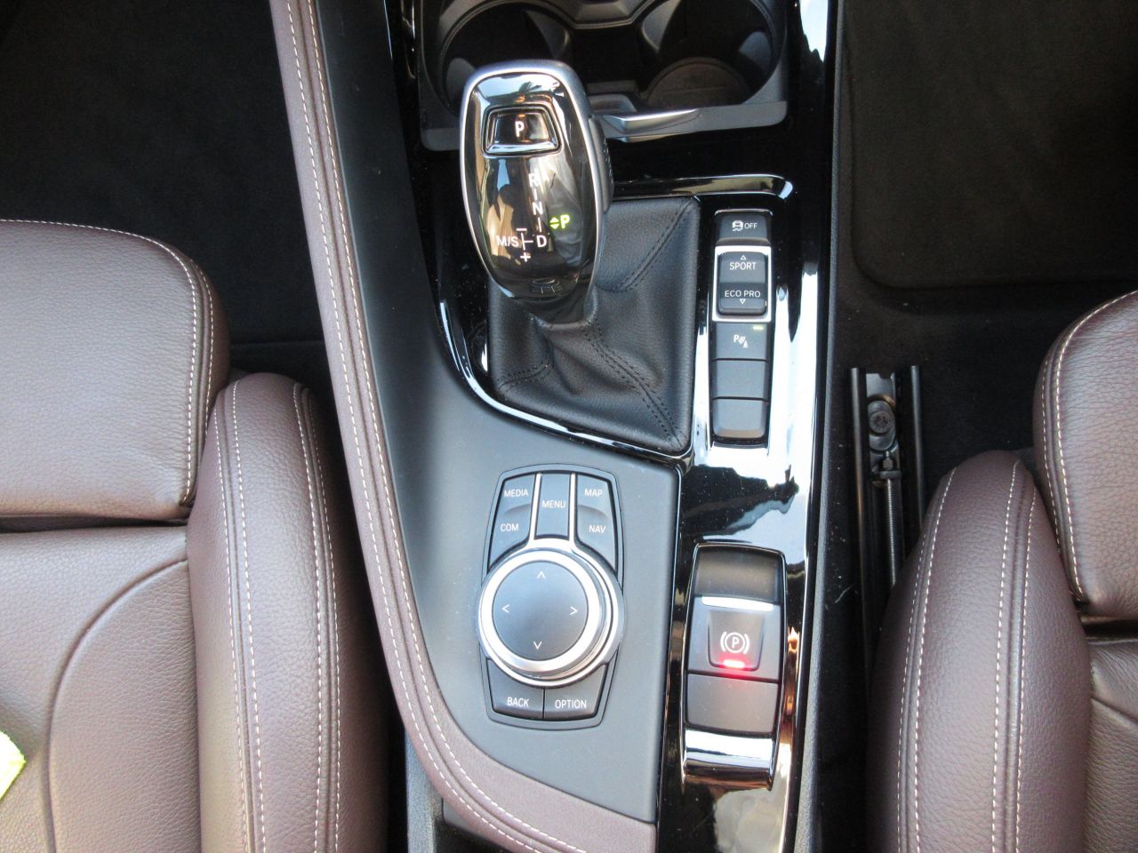 F39 X2 sDrive18i B38 1.5i SAC