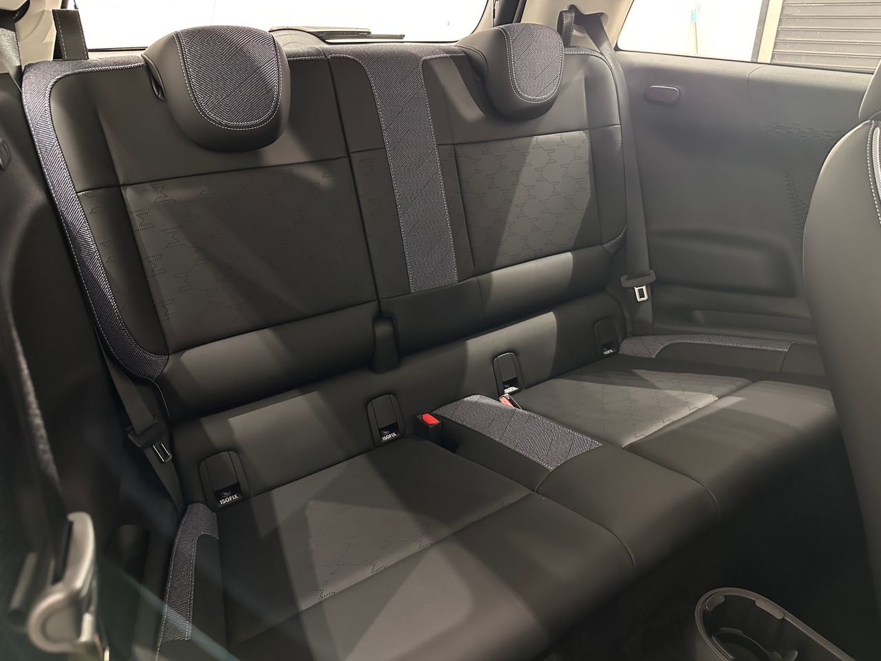 J01 MINI Cooper E