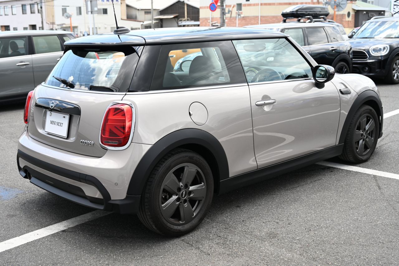 MINI Cooper F56 RHD