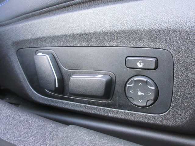 320d xDrive Berline RHD