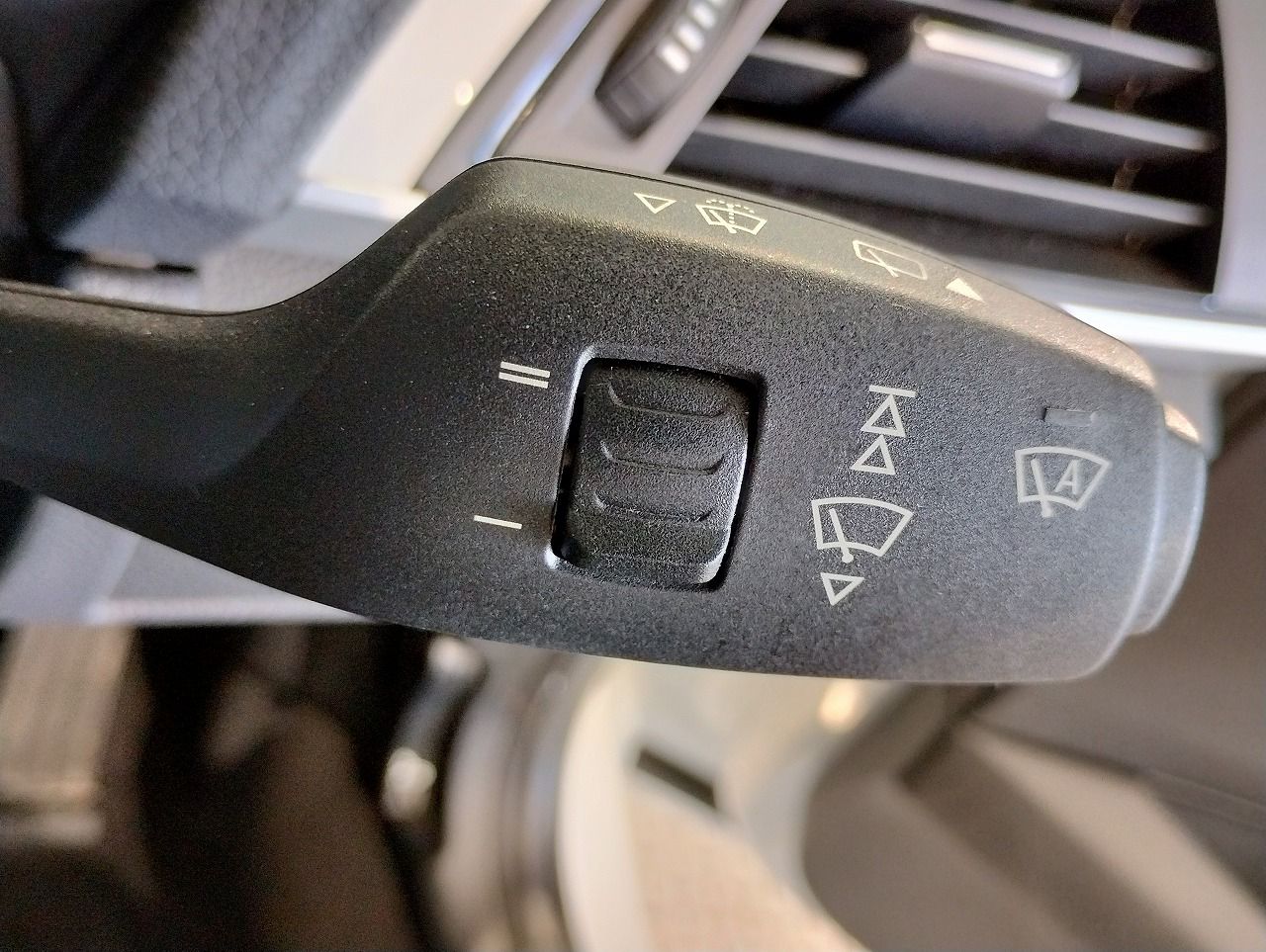118D 5DOOR RHD