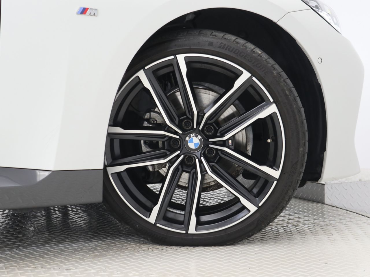 G42 220i Coupe