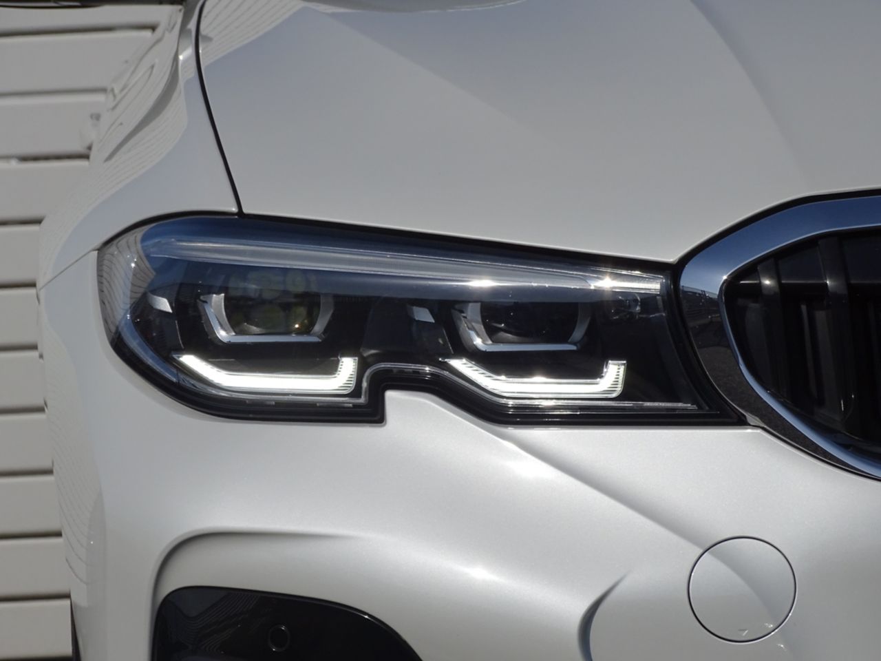 G20 320d xDrive RHD Saloon